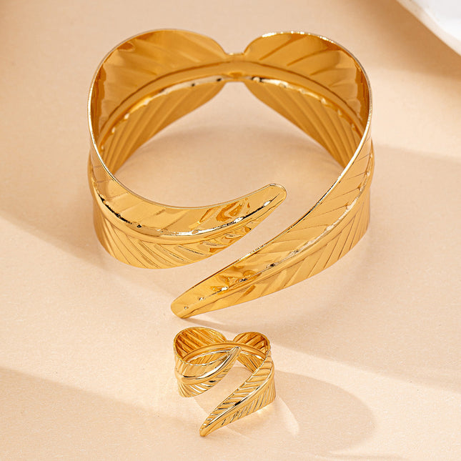Women's Geometric Alloy Open Bracelet
