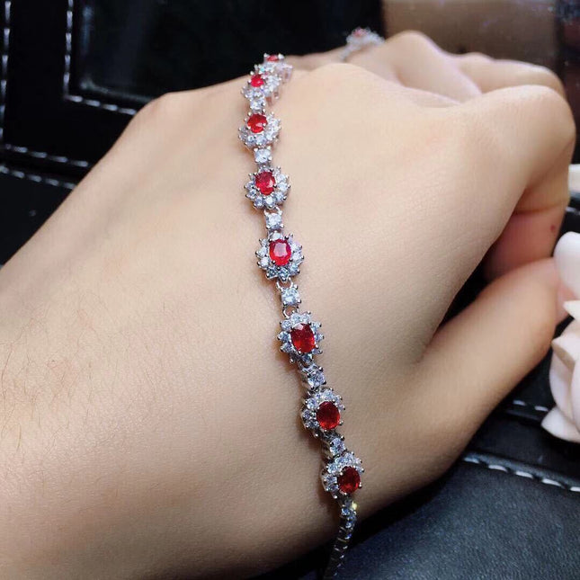 Ensemble de cristal de rubis birman