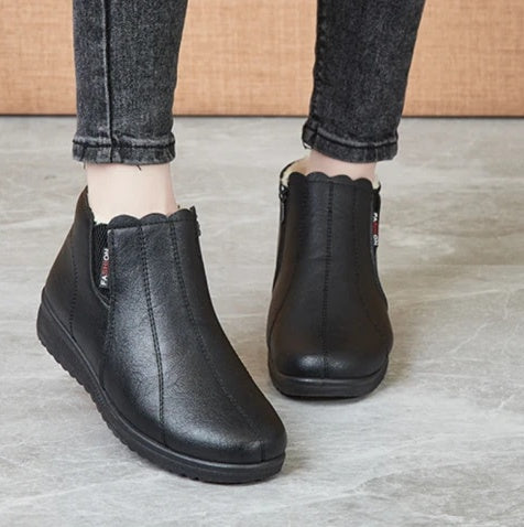 Cozy Warm Leather Boots with Side Zipper for Women