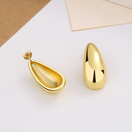 Boucles d'oreilles simples et élégantes en plaqué or