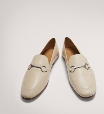 Handcrafted Leather Cream Flats with Rubber Sole and Pointed Toe