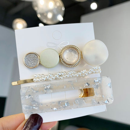 Elegant Pearl Hair Clip Set