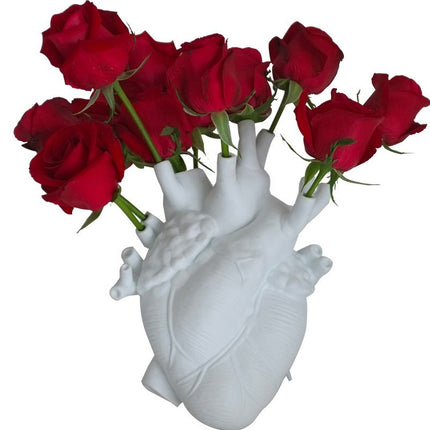 Nordic Style Flower Vase Sculpture