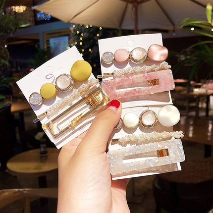 Elegant Pearl Hair Clip Set