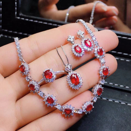 Ensemble de cristal de rubis birman